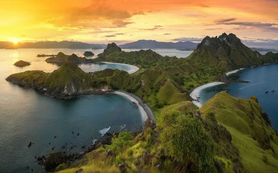 Komodo Tour 4 Days 3 Nights